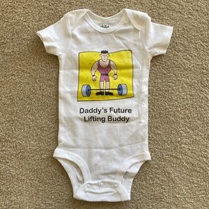 🟡 BOGO NWOT Carter Onesie